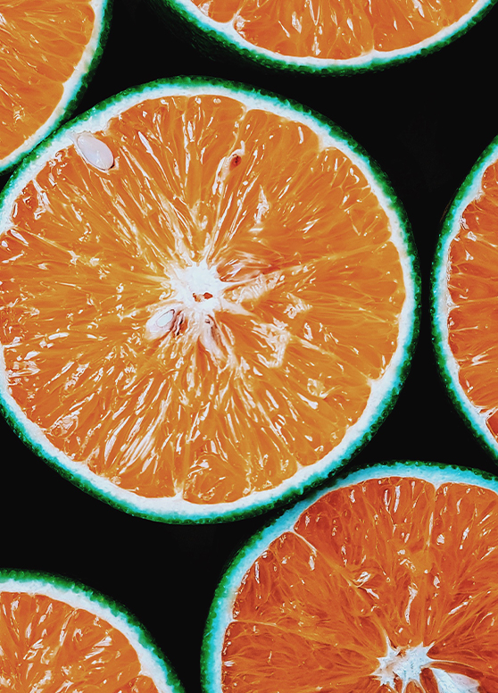 citrus halves containing vitamin C which can help you get glowing with antioxidants